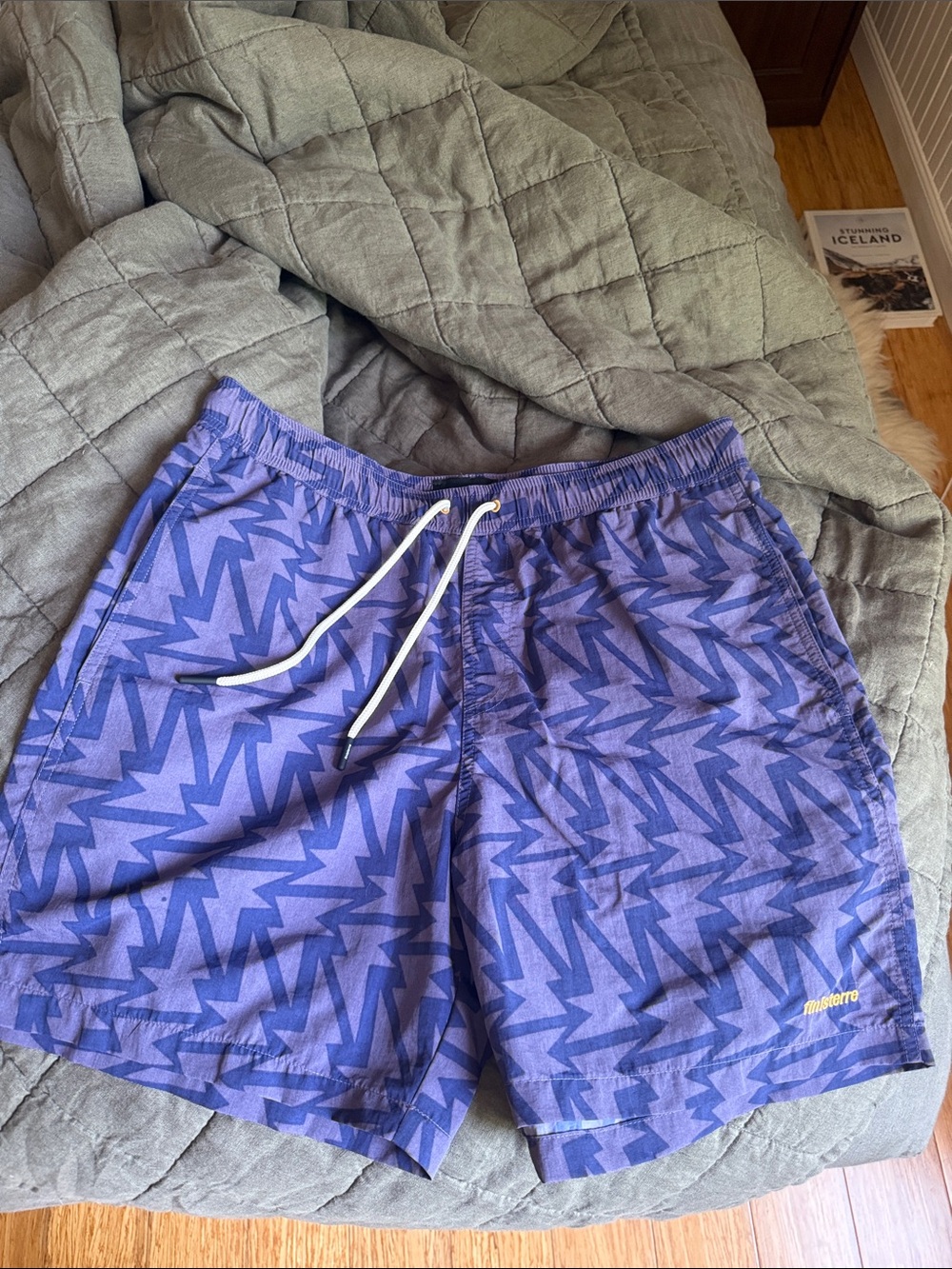 Finisterre Men’s Purple Geometric Atlas Swim Shorts sz 32